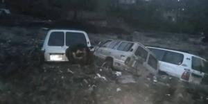 جراء الأمطار.. وفاة وإصابة 6 أشخاص وجرف سيارات وأضرار واسعة غرب تعز