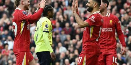 ليلة للنسيان.. تقييم أداء محمد صلاح أمام باريس سان جيرمان بدوري الأبطال