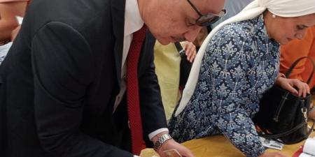 الكاتب الصحفي أحمد سليمان يسجل في كشوف عمومية الصحفيين