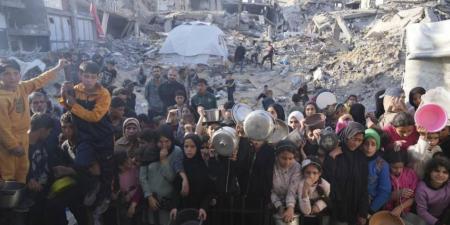 انهيار العمليات الإنسانية في غزة بعد شهرين من الحصار والآلاف مهددون بالموت