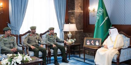 محافظ الأحساء يستقبل مدير جوازات المنطقة الشرقية