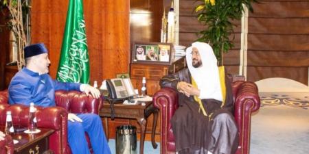 وزير الشؤون الإسلامية يستقبل نائب رئيس الإدارة الدينية لمسلمي روسيا الاتحادية