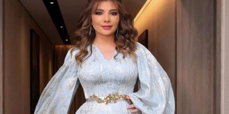 أصالة نصري تثير الجدل بسبب تصرفها الغريب مع معجب