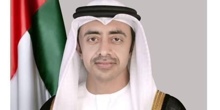 عبدالله بن زايد يدعو إلى ضبط النفس بين الهند وباكستان وعدم الانجراف نحو التصعيد العسكري