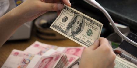 ضبط قضايا إتجار بالعملات الأجنبية بقيمة تزيد عن 5 ملايين جنيه في 24 ساعة