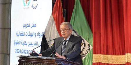رؤساء الهئيات القضية الخمس من خريجى دفعة ١٩٧٧ حقوق جامعة القاهرة.. حدث فريد