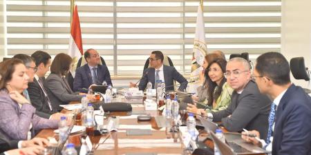 خلال لقائة ببعثة صندوق النقد.. وزير  الاستثمار: دمج وتبسيط الرسوم الإدارية والأعباء المفروضة على الشركات 
