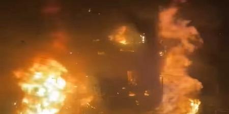 الجثة مُتفحمة.. مصرع عامل في حريق مطعم مأكولات شهير بمصر الجديدة