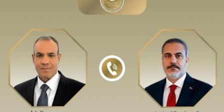 وزير الخارجية يشيد بتطور العلاقات الثنائية مع تركيا