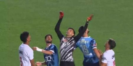 شوبير: خطأ عواد ساذج جدا.. التفويت غير موجود لكن أحيانا يحدث تعاطف