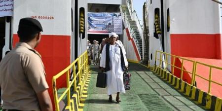 ميناء جدة الإسلامي يستقبل أولى طلائع حجاج 1446هـ