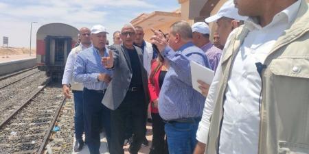 وزير النقل والصناعة يطلق شارة بدء انشاء المرحلة الثانية من خط السكة الحديد بئر العبد - العريش  (صور)
