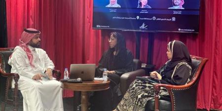 الملا يكرم العنود وحصة والصحفي في "رواية وفيلم"