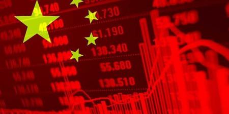 تراجع الأسهم الصينية لكنها تحقق مكاسب أسبوعية بأكثر من 1%