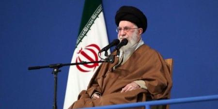 الإمام الخامنئي: رئيس أمريكا ومسؤولوها استخدموا القوّة لارتكاب مجازر إبادة في غزّة