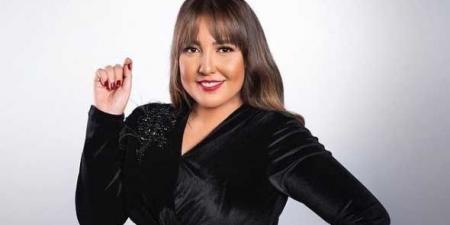 مي كساب تفاجئ جمهورها بنيولوك جريء يثير الجدل بين مؤيد ومعارض