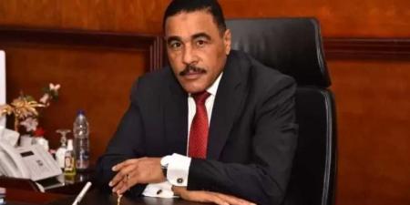 محافظ مطروح: يهنئ حجاج بيت الله الحرام قبل سفرهم لمطار القاهرة
