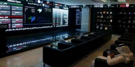 سوق الأسهم السعودية يستهل تعاملات أولى جلسات الأسبوع متراجعاً 0.46%