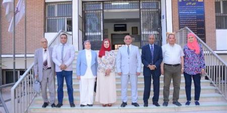 صيدلة أسيوط تنظم يومًا تثقيفيًا للتوعية بالتدخين والأمراض المزمنة