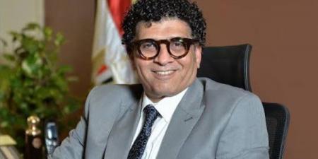 وفاة والد رئيس دار الأوبرا المصرية الدكتور علاء عبد السلام.. موعد الجنازة