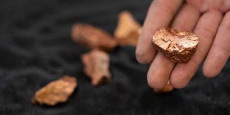 الصين تُبدي مرونة بشأن ضوابط تصدير المعادن النادرة