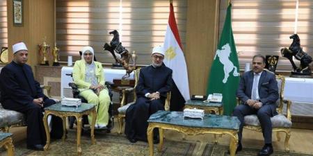 صور .. «محافظ الشرقية» يستقبل مفتي الجمهورية لبحث تعزيز التعاون المشترك في نشر الوعي ومواجهة الفكر المتطرف
