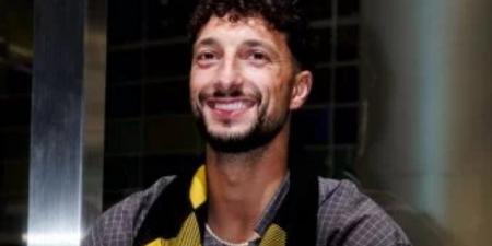 كولومبوس كرو يعلن وصول وسام أبو علي إلى أمريكا.. صور