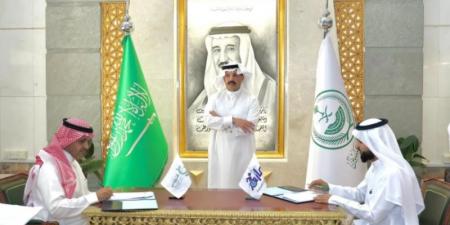 أمير عسير يرعى توقيع اتفاقية مبادرة خطوة لاستبدال مفاصل الركبة