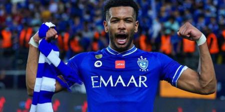 صفقة علي البليهي.. الاتحاد ينافس الهلال على خدمات المدافع الدولي