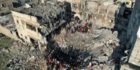 قصف مكثف على غزة وخان يونس وعمليات نزوح متواصلة