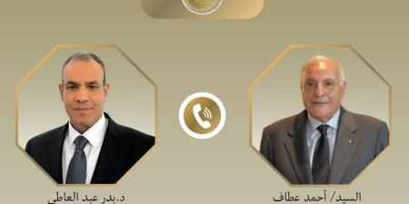 وزير الخارجية يبحث مع نظيره الجزائري مسارات التعاون الثنائي والأوضاع في غزة