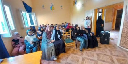 جلسة فيلم "زواج الأطفال" بمركز شباب شندورة بالسويس