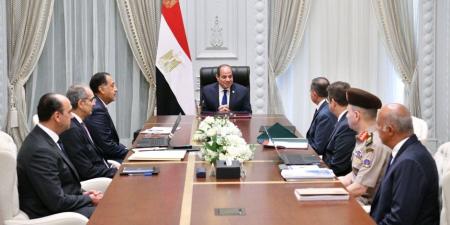 الرئيس السيسي يوجه بمواصلة دعم قدرات شبكات الاتصالات وتوسيع مناطق التغطية