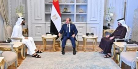 الرئيس السيسى يستقبل مستشار الأمن الوطنى البحرينى ويشيد بعمق العلاقات بين القاهرة والمنامة