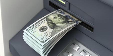 سعر الدولار اليوم مقابل الجنيه المصري يسجل 48.23 جنيه للشراء و48.39 جنيه للبيع