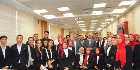 تدريب طلاب كلية التجارة جامعة أسيوط ببنك مصر