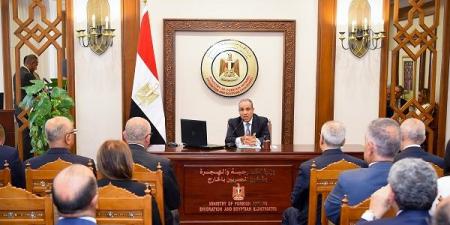 د. بدر عبد العاطي: تواصلوا مع الجاليات المصرية وتعرفوا علي شواغلهم ومقترحاتهم