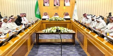 تعليم الطائف يعقد لقاءً افتراضياً مع مديري ومديرات المدارس بعنوان   نحو الانضباط والتميز