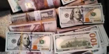 بني سويف.. مسعف وسائق يعثران على مليون ونصف جنيه بجوار مصابة في حادث مروري ويسلمانه بمحاضر رسمية