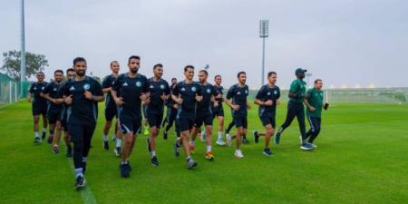 حكام دوري روشن يواصلون معسكرهم الإعدادي للموسم الرياضي الجديد في الطائف
