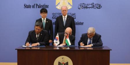 فلسطين وكوريا توقعان اتفاقيتين بهدف تطوير التكنولوجيا الابتكارية والتحول الرقمي