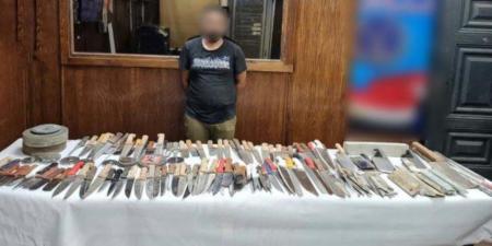 ضبط أحد الأشخاص بالقاهرة لقيامه بتصنيع الأسلحة البيضاء والاتجار بها