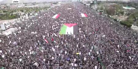 مليونية في صنعاء: ثابتون مع غزة.. رفض للتطبيع وتأييد للمقاومة