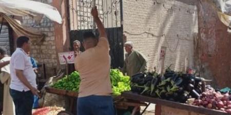 محافظ اسيوط : استمرار حملات إزالة إشغالات الباعة الجائلين
