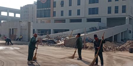 محافظة الجيزة: رفع ٥٠٠ طن مخلفات أسفل محور الفريق كمال عامر