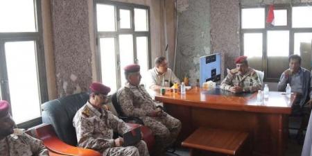 وزير الدفاع يزور منفذ "صرفيت" ويشيد بدور القوات الأمنية والعسكرية في مكافحة التهريب