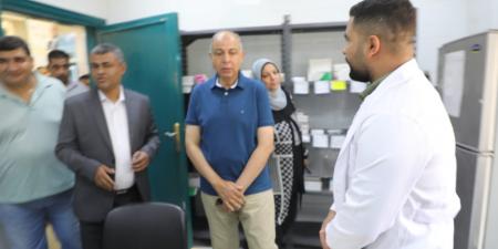 محافظ المنيا يتفقد مشروعات صحية وخدمية بمطاى