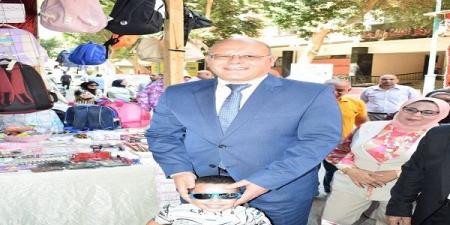النعماني يفتتح معرض"أهلا مدرستي" لتخفيف الأعباء عن منسوبي الجامعة
