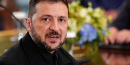 زيلينسكي: أوكرانيا تستهدف شراء أسلحة أمريكية بقيمة مليار دولار شهريًا