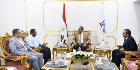محافظ قنا يستقبل مساعد وزير الصحة لمتابعة المبادرات الرئاسية